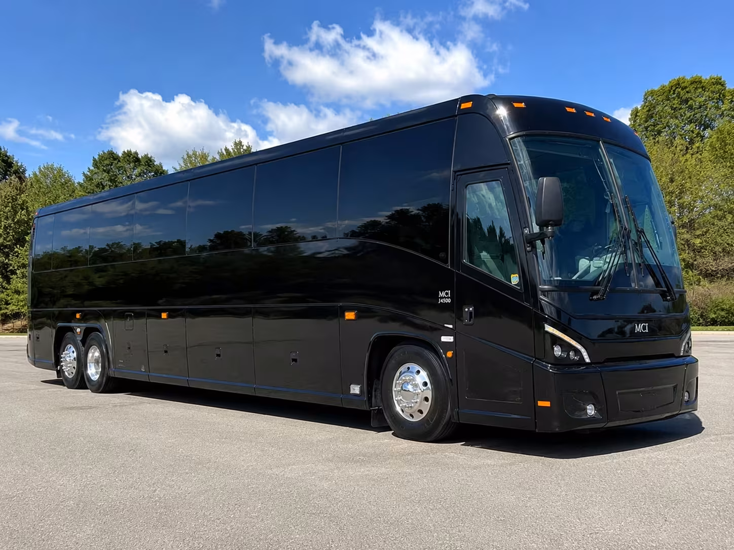 corporate event and employee shuttle buses in danbury ct