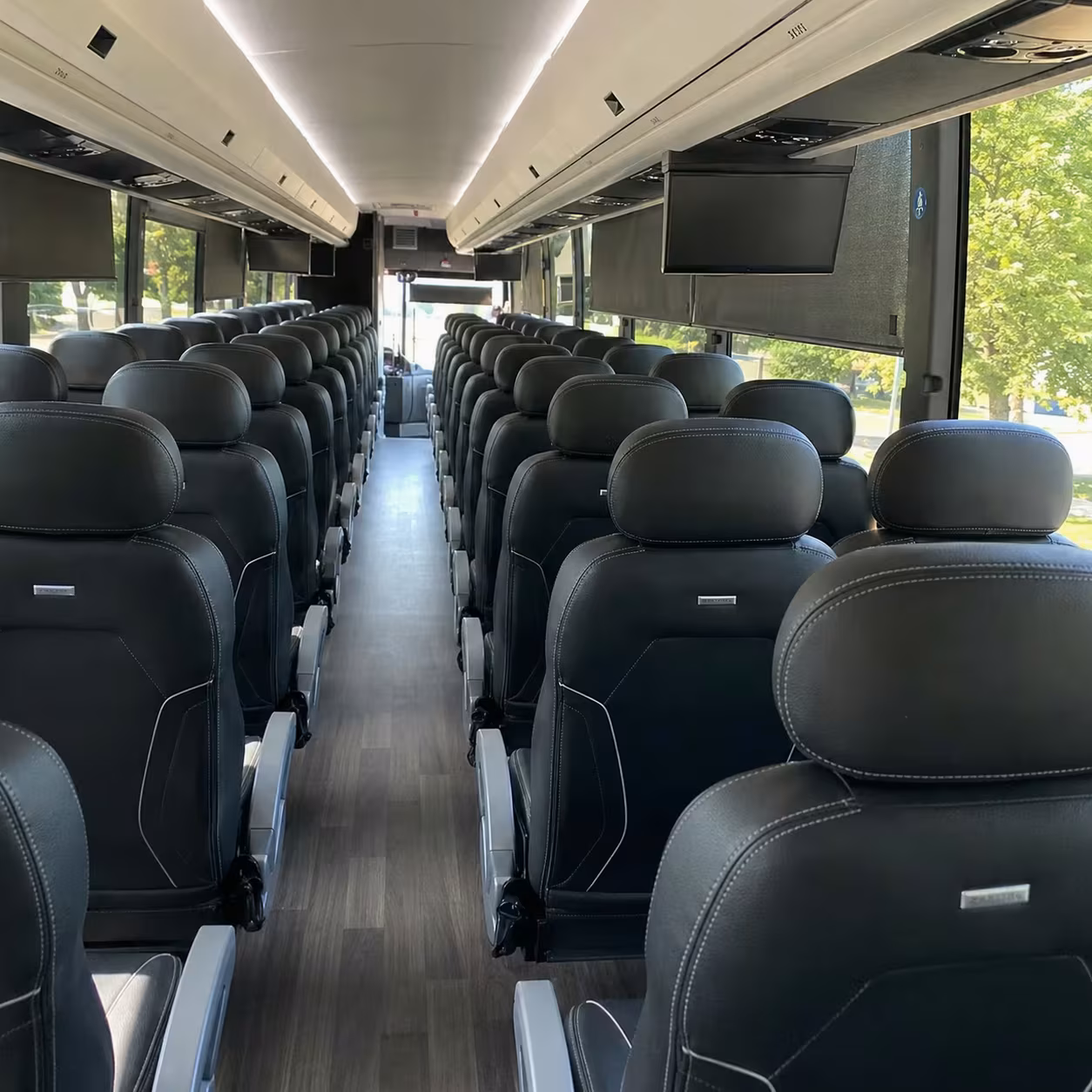 danbury charter bus rentals to new york city and manhattan