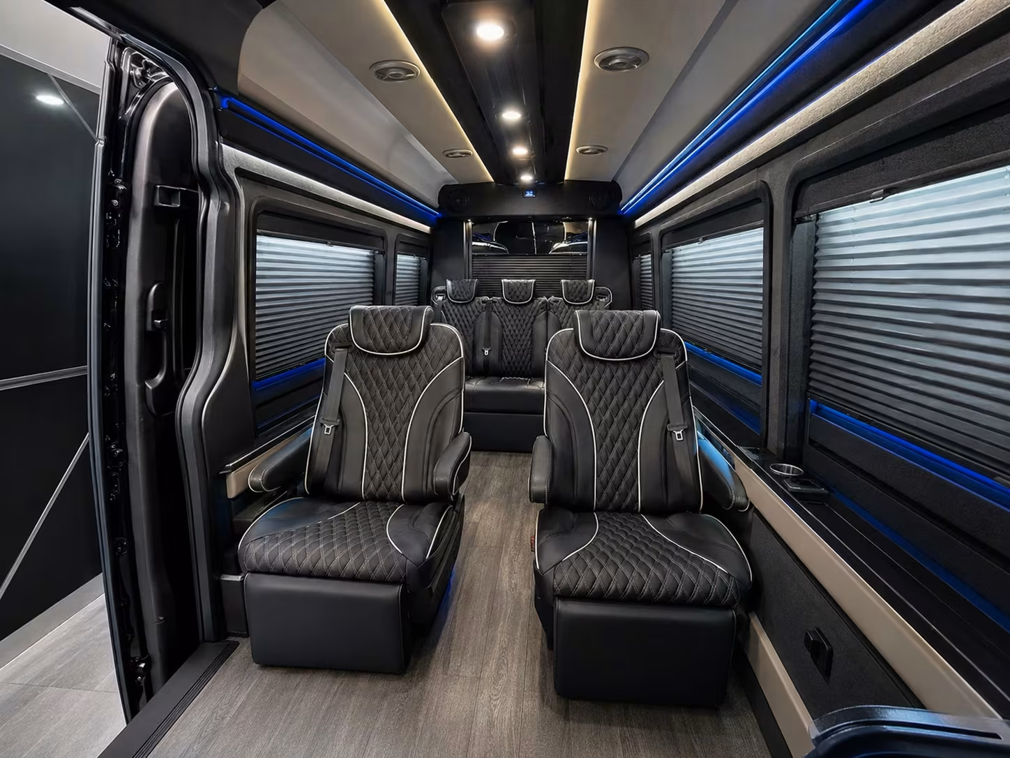 large group bus rentals from danbury to jfk and newark